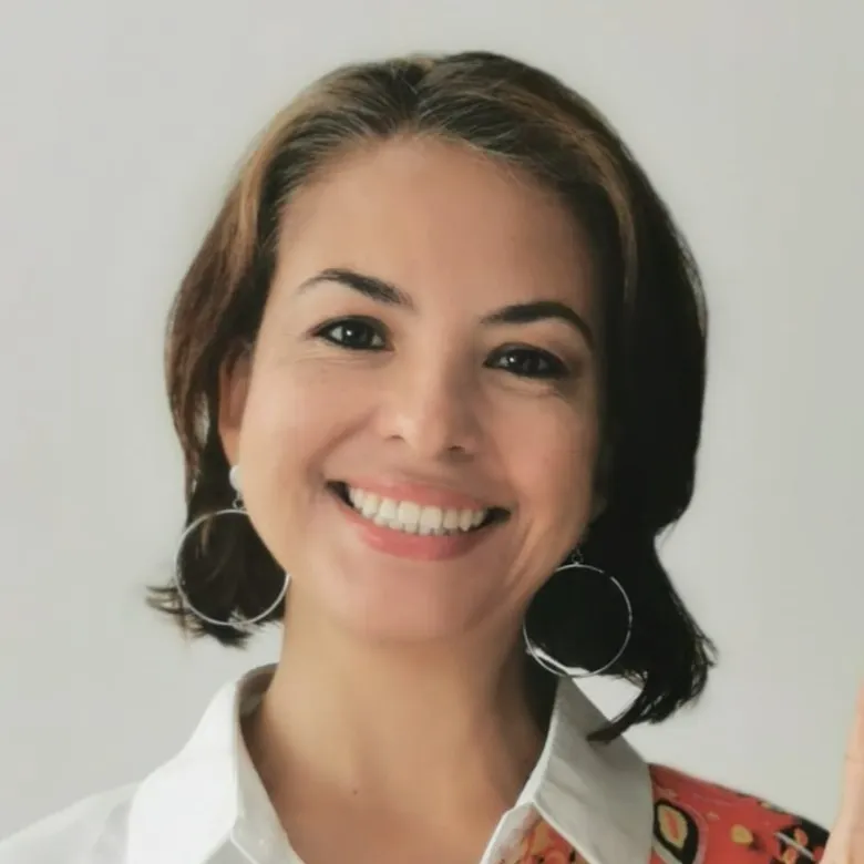 Marisol Tamayo — Global Talent Management Manager · Vestolit