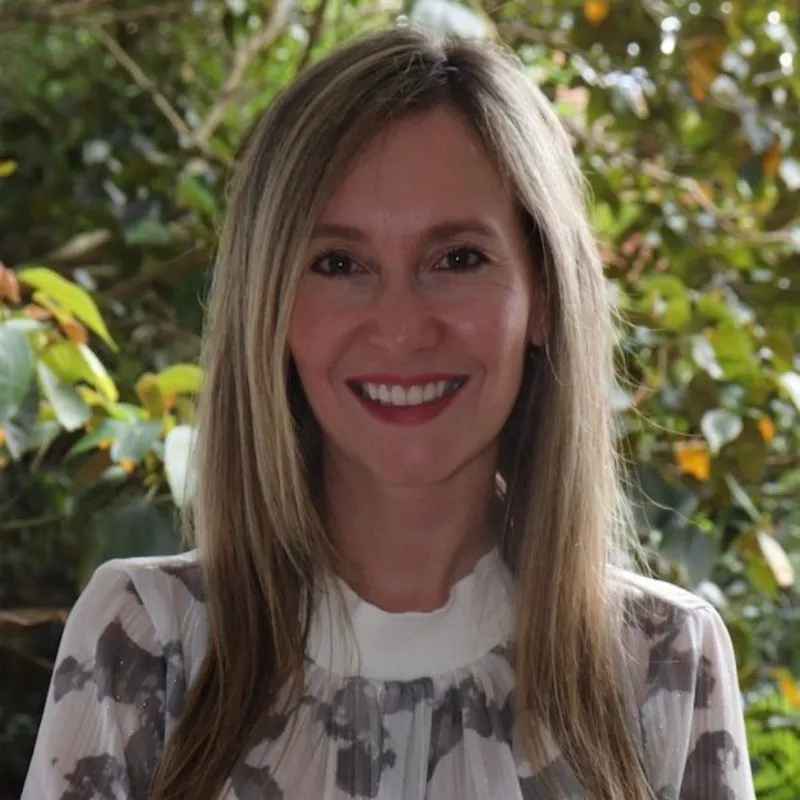 Paola Ximena Molina — Consultora de Empresas · CEO