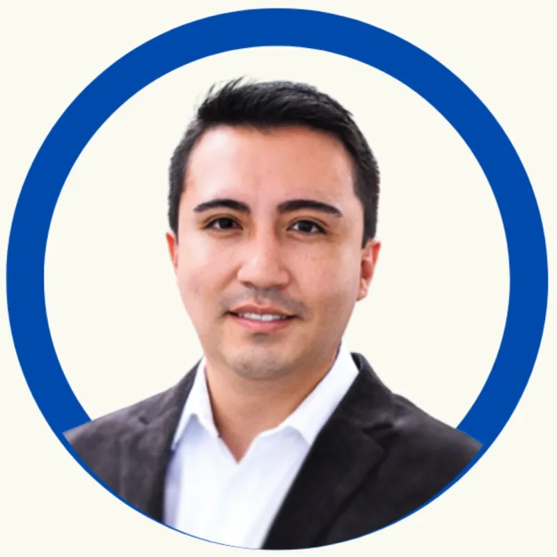 Wladimir Checa — Subgerente de Repuestos · Maresa